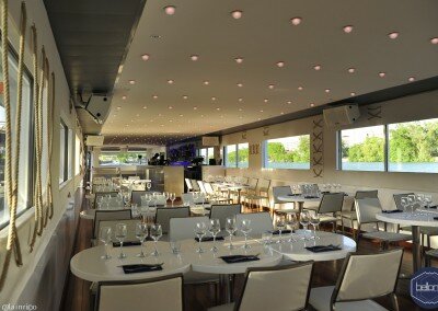 restaurant2